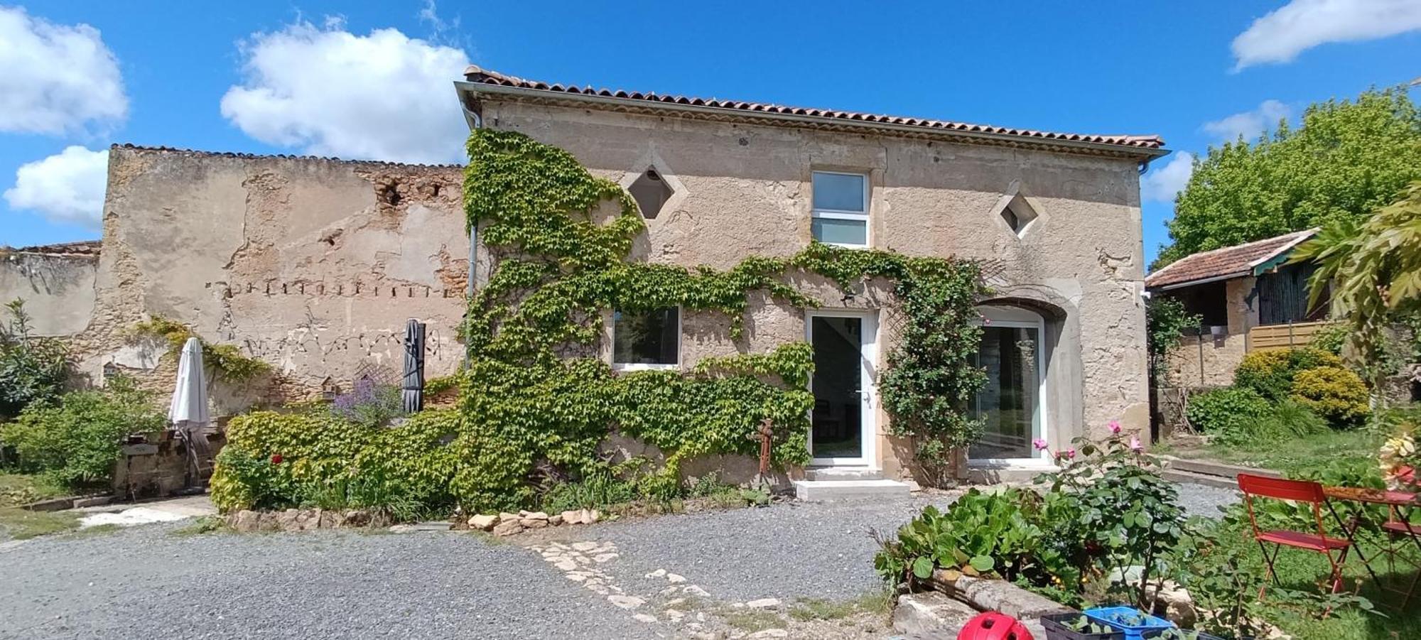 Maison Irondas Saint-Pierre-d'Aurillac Eksteriør bilde