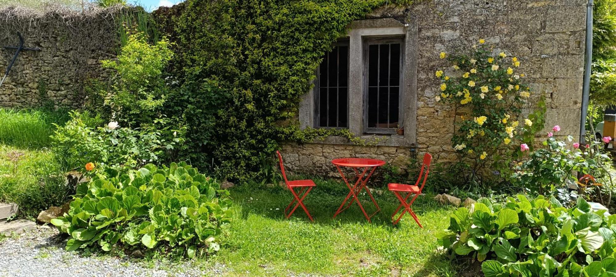 Maison Irondas Saint-Pierre-d'Aurillac Eksteriør bilde