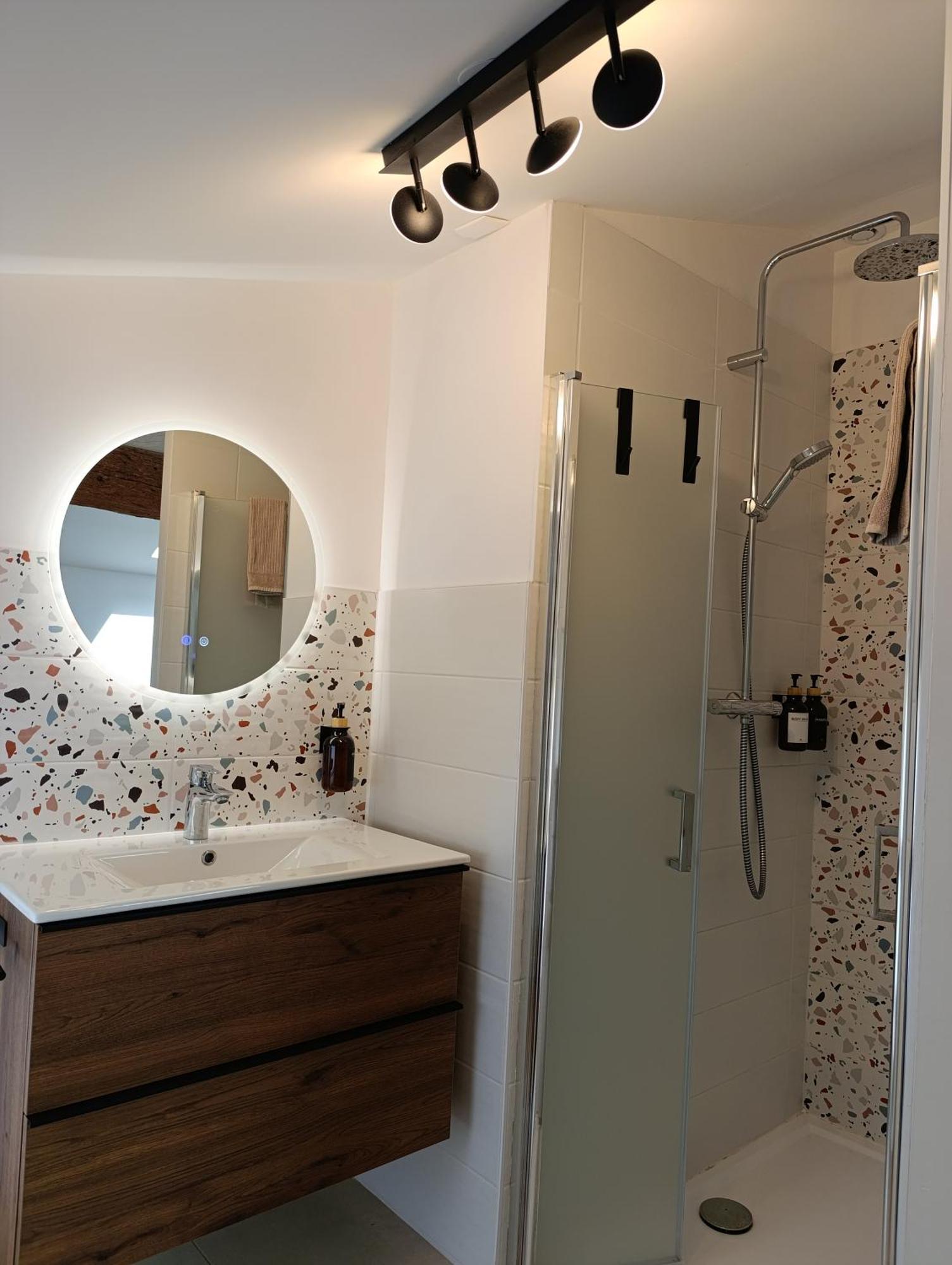 Maison Irondas Saint-Pierre-d'Aurillac Eksteriør bilde